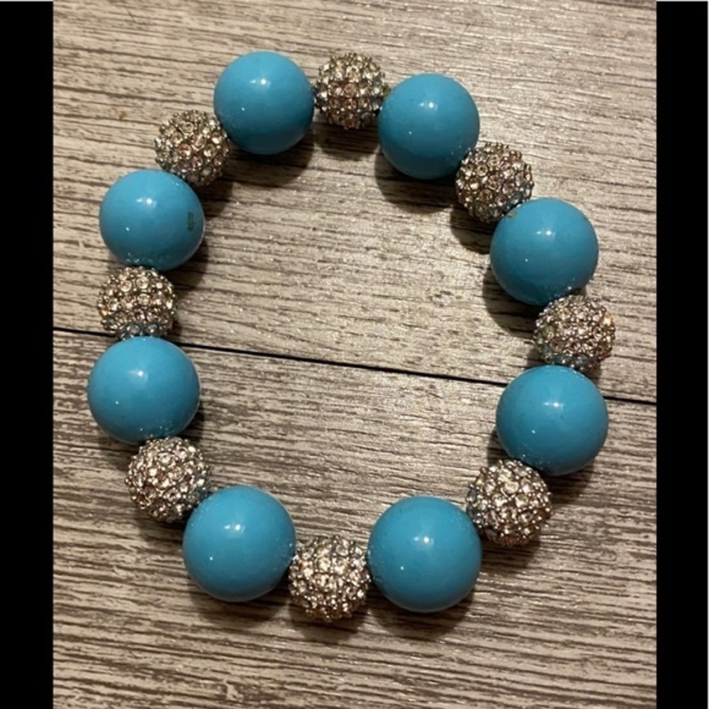 turquoise looking stone & rhinestone ball bracelet
